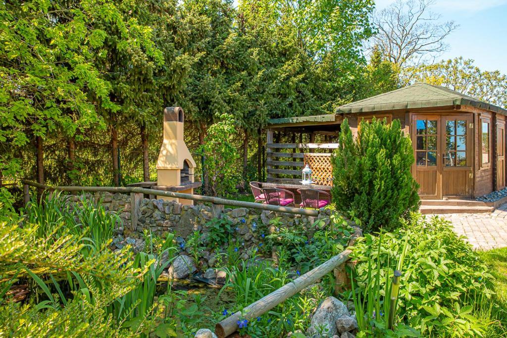 Ferienwohnung Am Walnussbaum Parchtitz Exteriér fotografie