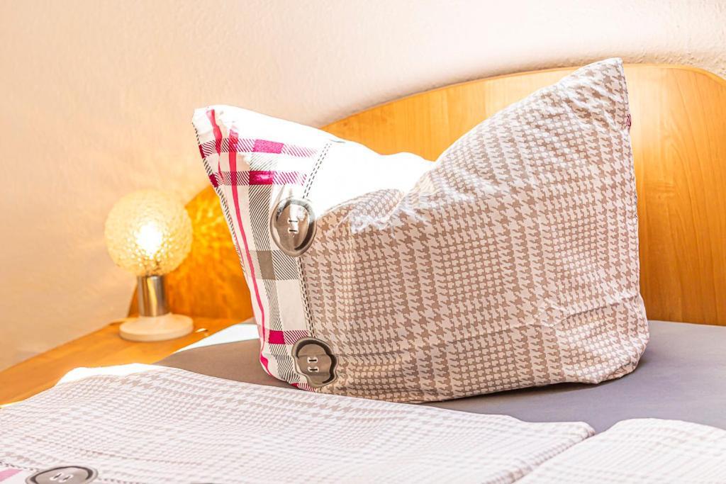 Ferienwohnung Am Walnussbaum Parchtitz Exteriér fotografie
